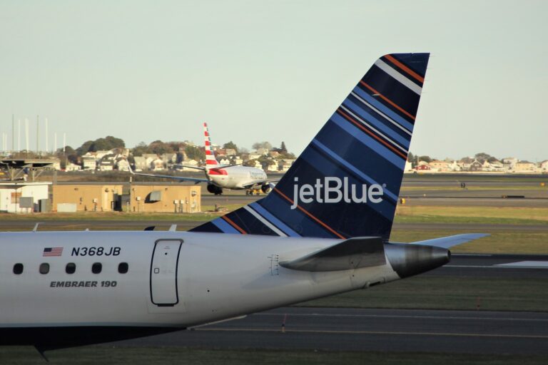 JetBlue aircraft