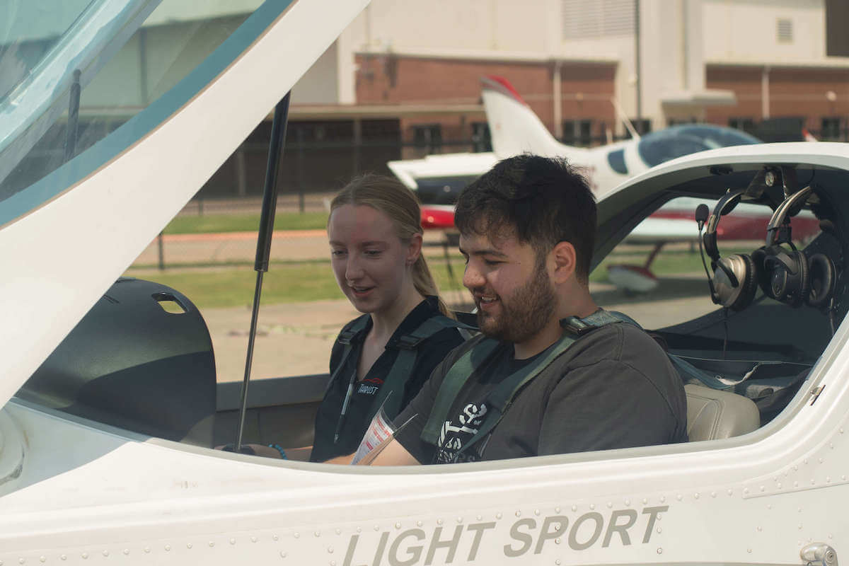 How to Give a Successful Discovery Flight