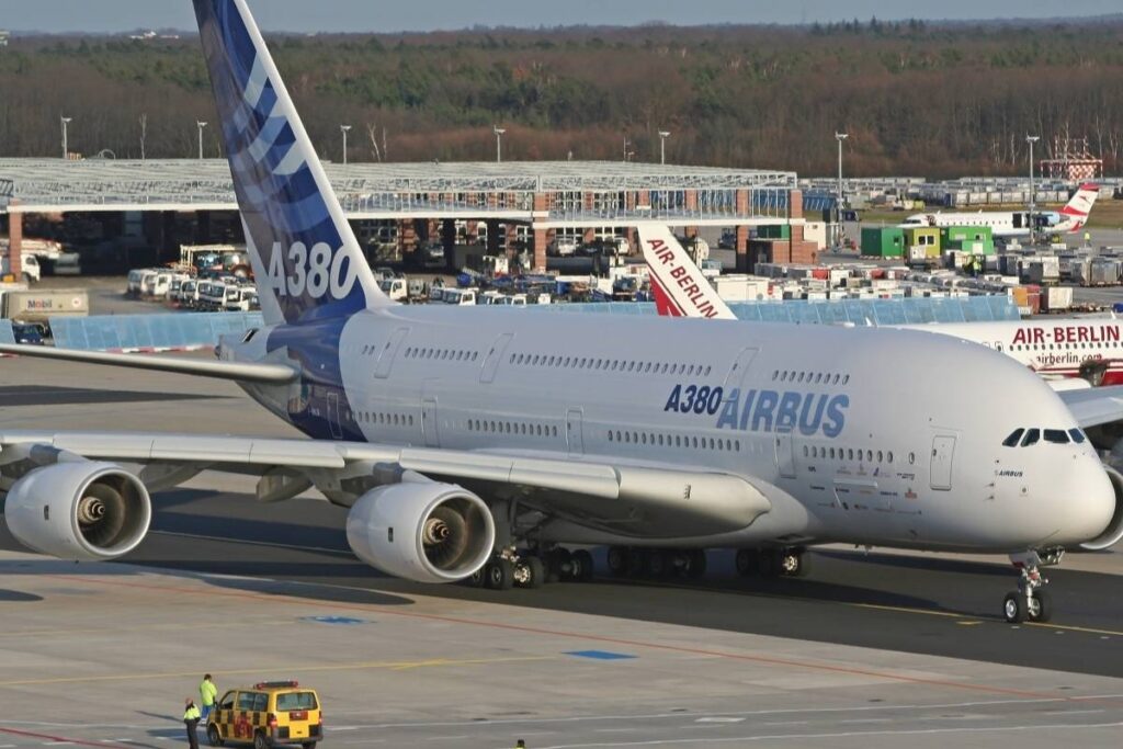 every airline has a chief pilot