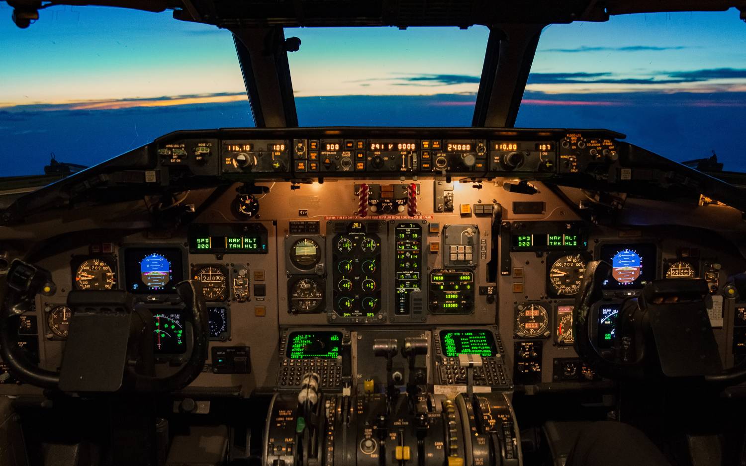 How to Become an Airline Pilot | The 2025 Step-by-Step Guide
